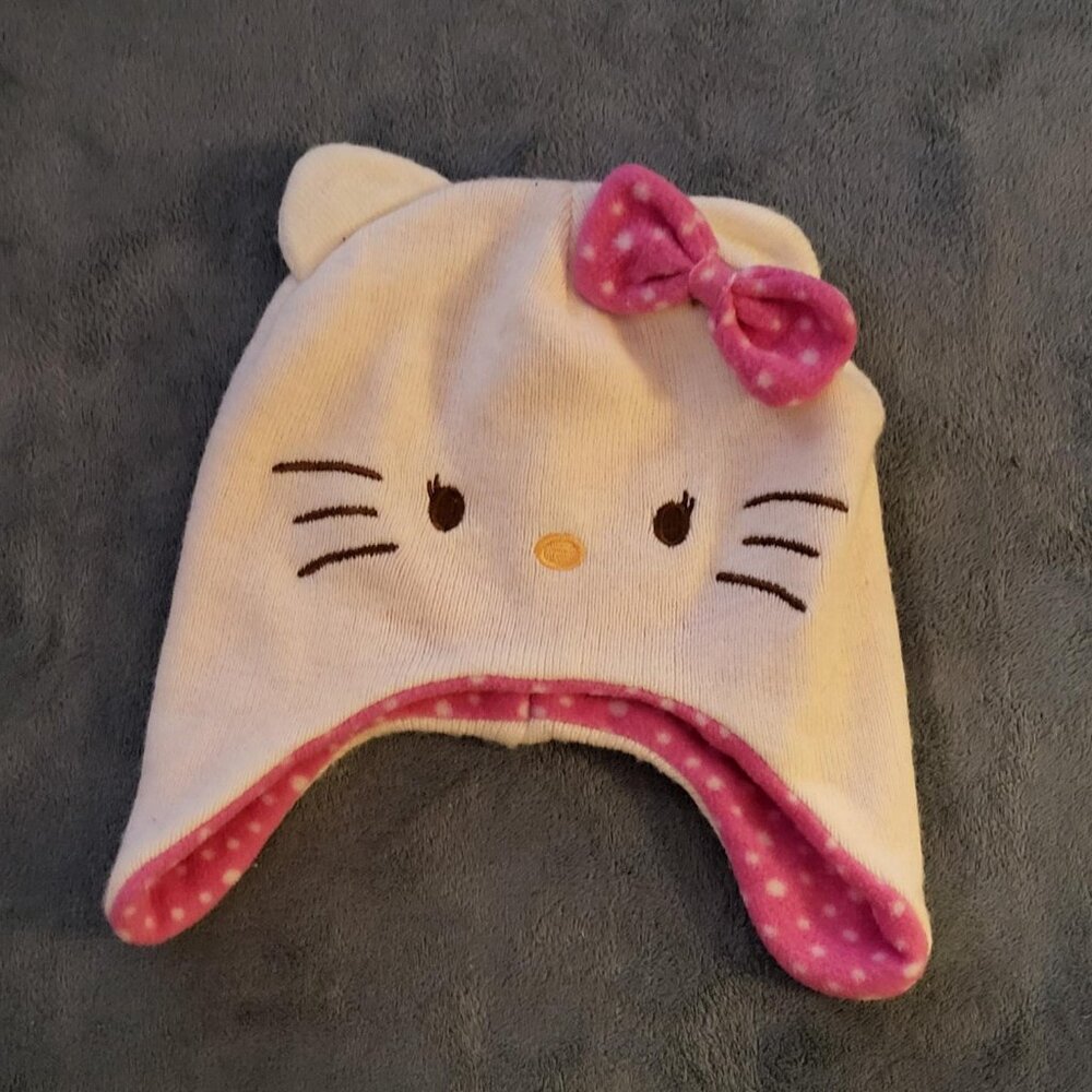Girl's Hello Kitty winter tuke hat